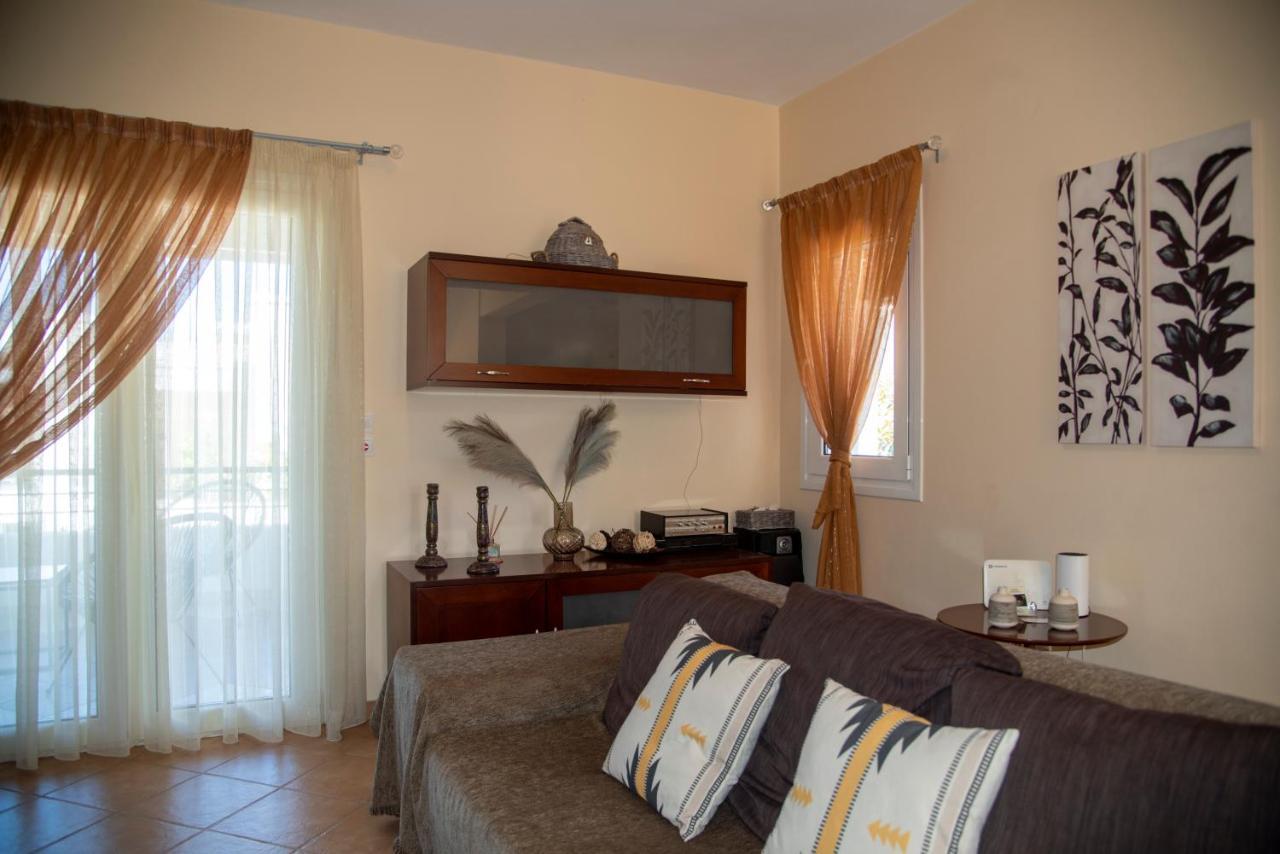 Dimitris Corinthian Villa Vrahati Exteriör bild